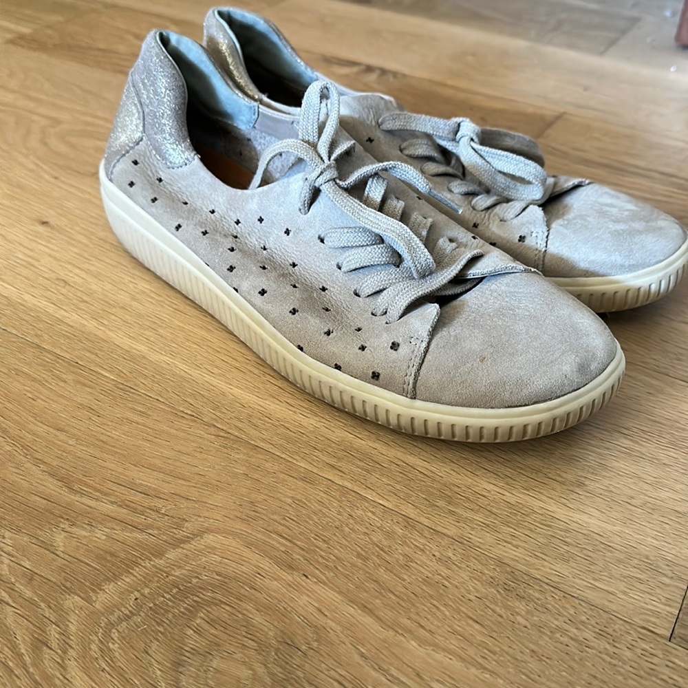 Nurture lace up shoe